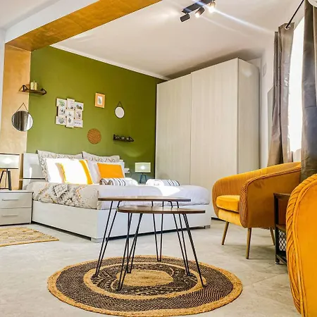 Sunny Penthouse In * 그지라