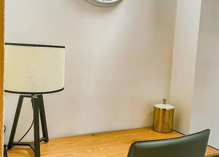 Sunny Penthouse In Apartament